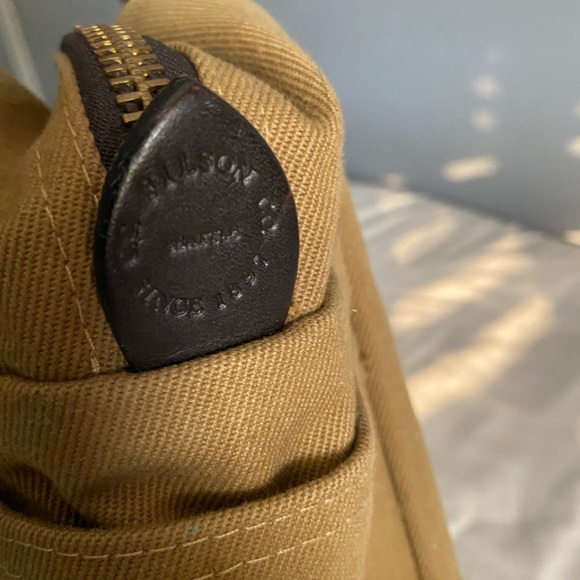 Filson zipper tote bag for sale - Picture 5 of 9